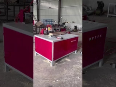 Machine automatique de coupe de tronçonneuse à petites palettes de bois