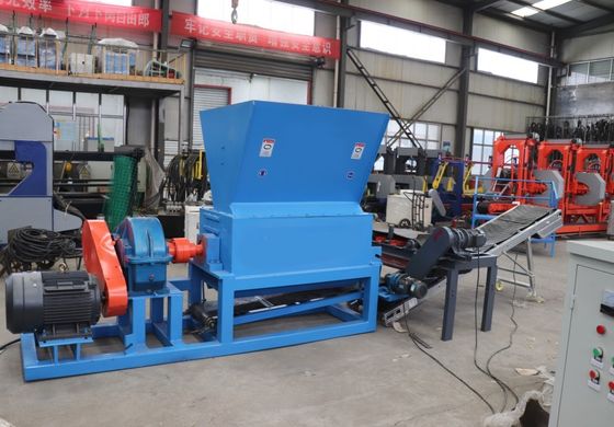 37KW machine de concassage de palettes de bois machine de concassage de palettes de bois à clous avec magnétique
