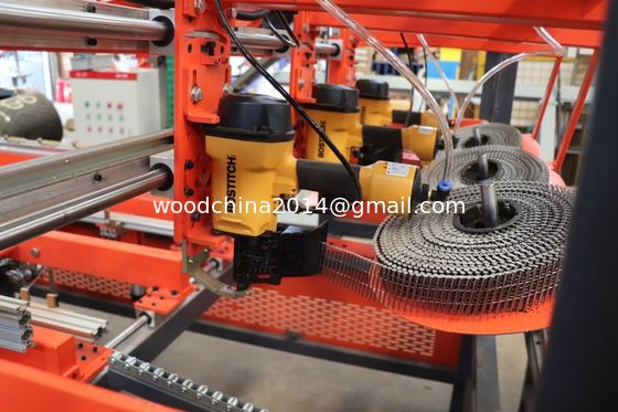 Palette semi automatique clouant la machine, clouant la machine pour la palette en bois, machine pour clouer la palette