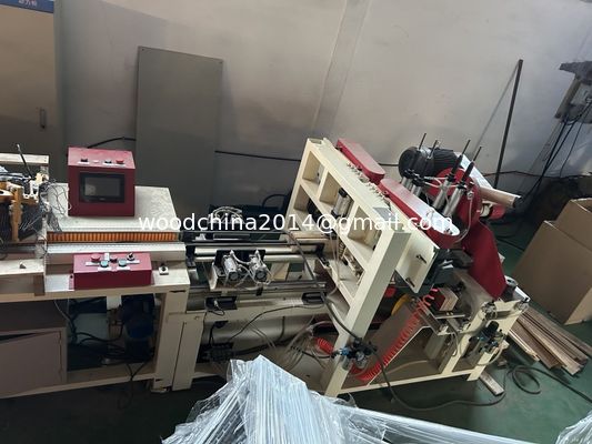 Grande machine automatique à clouer à l'aide de la commande numérique à commande numérique à l'aide d'une plaque de bois