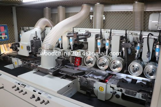 Machine de travail du bois à quatre côtés à haute précision