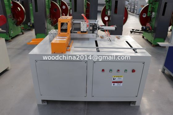 Machine de découpe de blocs pour palettes en bois Automatique de petite taille de palettes en bois