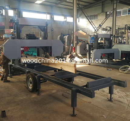 La scierie portative diesel, bande en bois horizontale de moteur diesel a vu