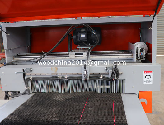 Automatique de l'alimentation de la ceinture à deux lames circulaires de la planche Edger Sawmill Machine largeur 1000mm