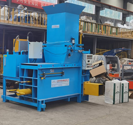 Machine à emballer les éclaboussures de sciure, machine à emballer les éclaboussures pour les petites copeaux de bois